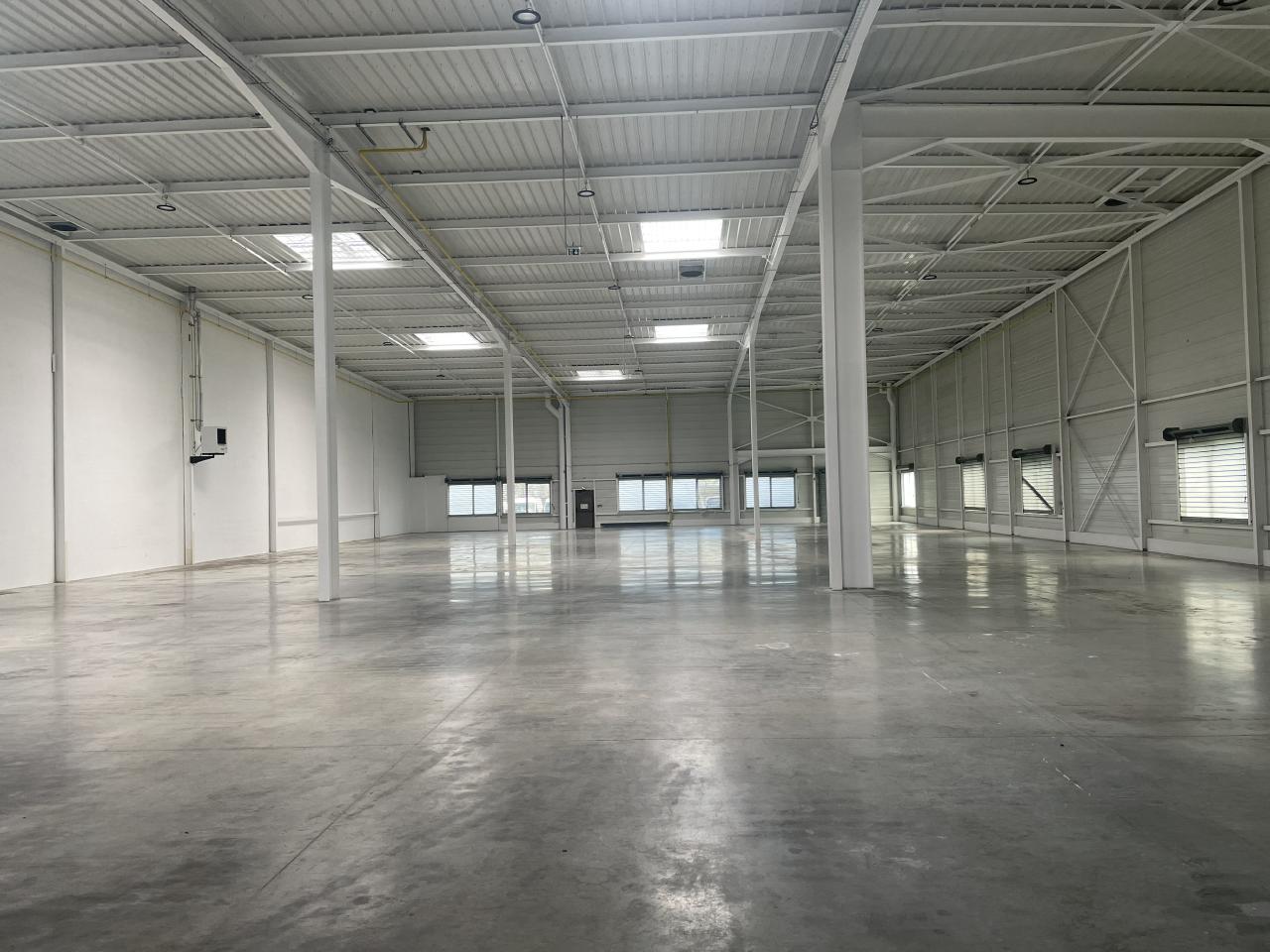 Local d'activité Le Blanc-Mesnil 1670m² Location local d'activité Le Blanc-Mesnil Seine-Saint-Denis OLACT2106206 0